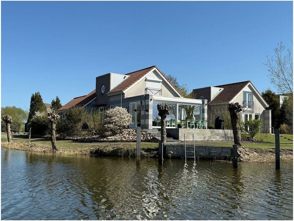 466876 in Makkum - Foto 1 van 31