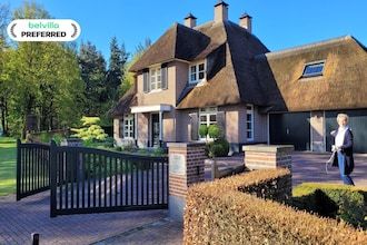 Villa in Overloon bij Oorlogsmuseum in Overloon